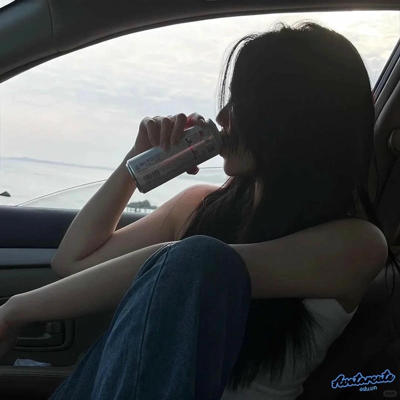 Ảnh avatar nữ buồn