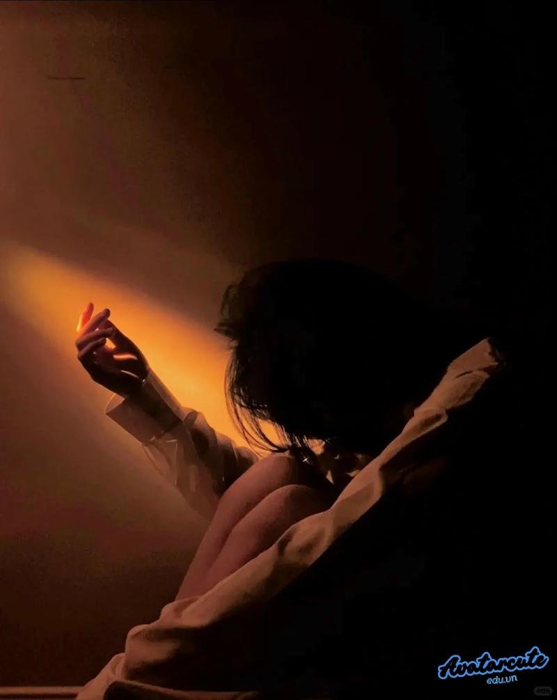 Ảnh đại diện avatar buồn tâm trạng