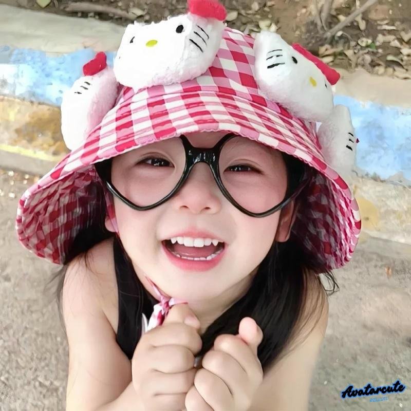 Ngắm ảnh avatar em bé cute tự nhiên