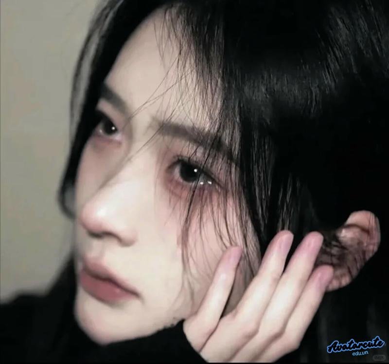 Ngắm hình avatar nữ buồn đẹp