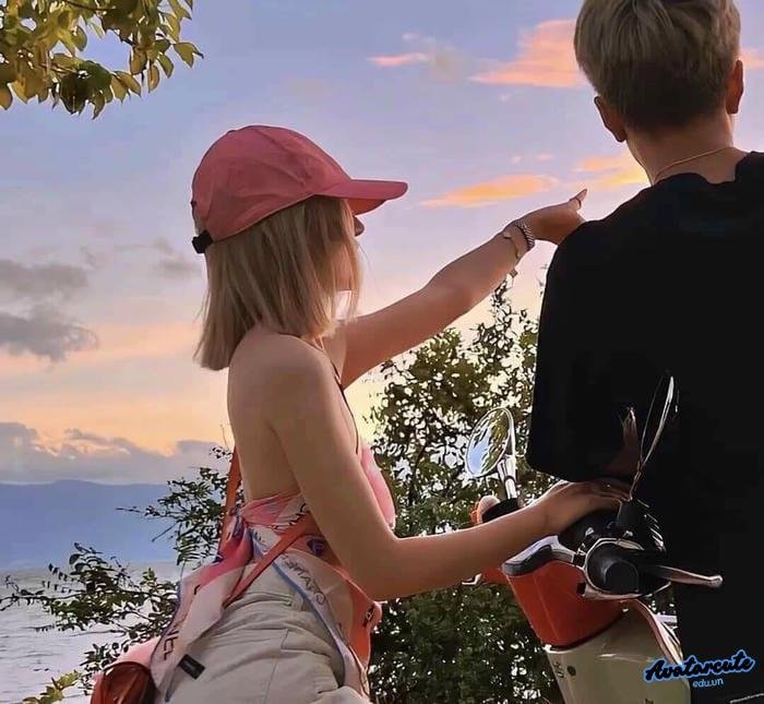 ảnh đại diện cô gái quay lưng đẹp