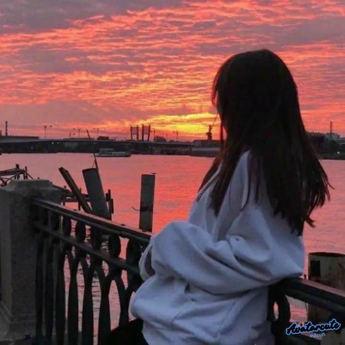 ảnh đại diện cô gái quay lưng siêu đẹp