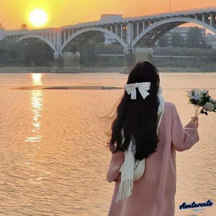 ảnh đại diện nữ quay lưng đơn giản mà đẹp