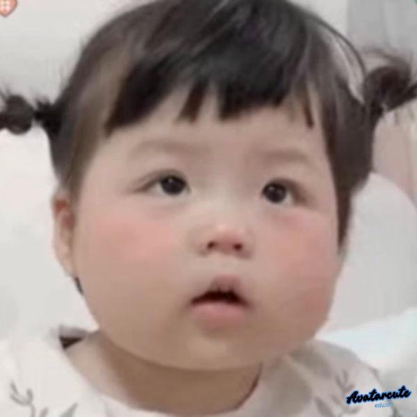 em bé đơ sịt keo