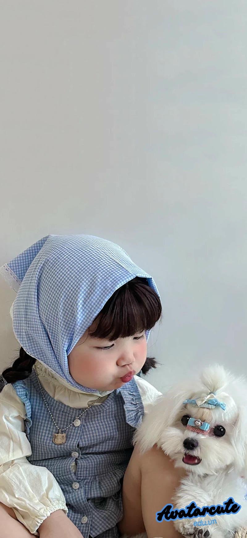 Ảnh hình nền bé gái dễ thương sắc nét