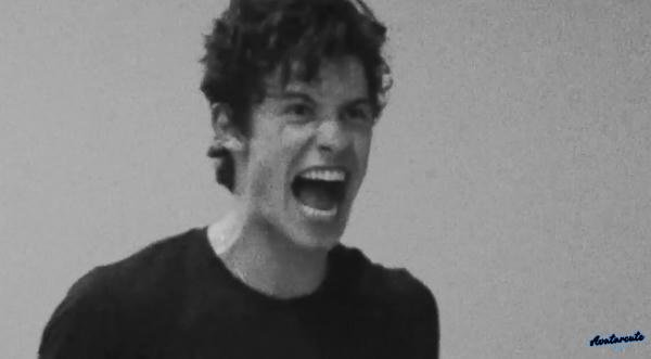 Meme Há Mồm tức