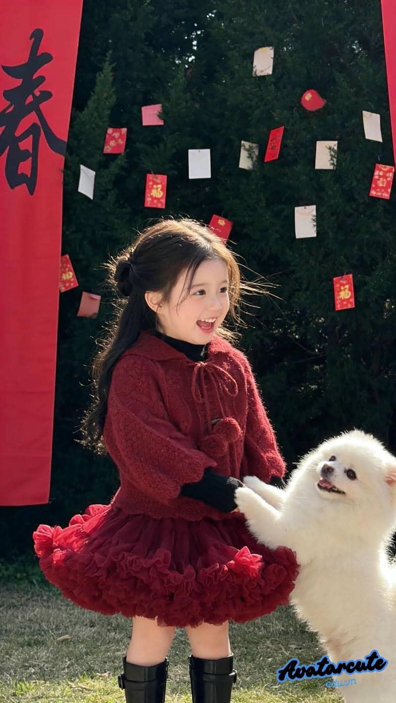 Ngắm hình nền bé gái dễ thương thu hút