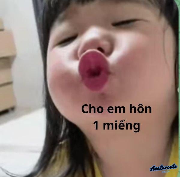 ảnh hôn troll 1 miếng thui