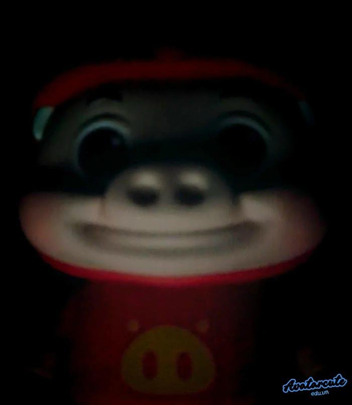 hình đại diện đôi mắt đỏ