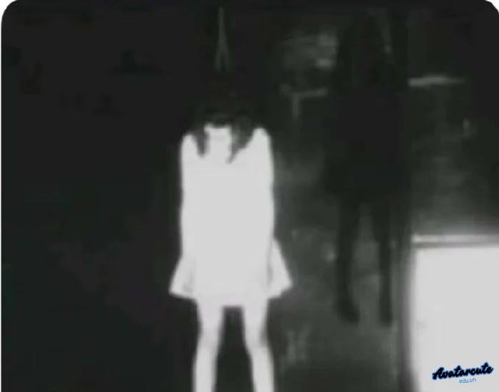 hình đại diện ma nữ