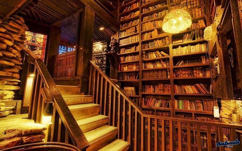 Ảnh hình nền kệ sách sắc nét