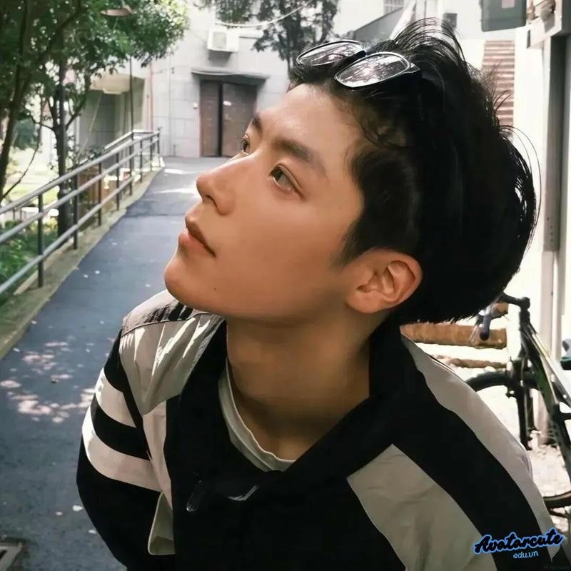 Ảnh avatar trai đẹp cuốn hút