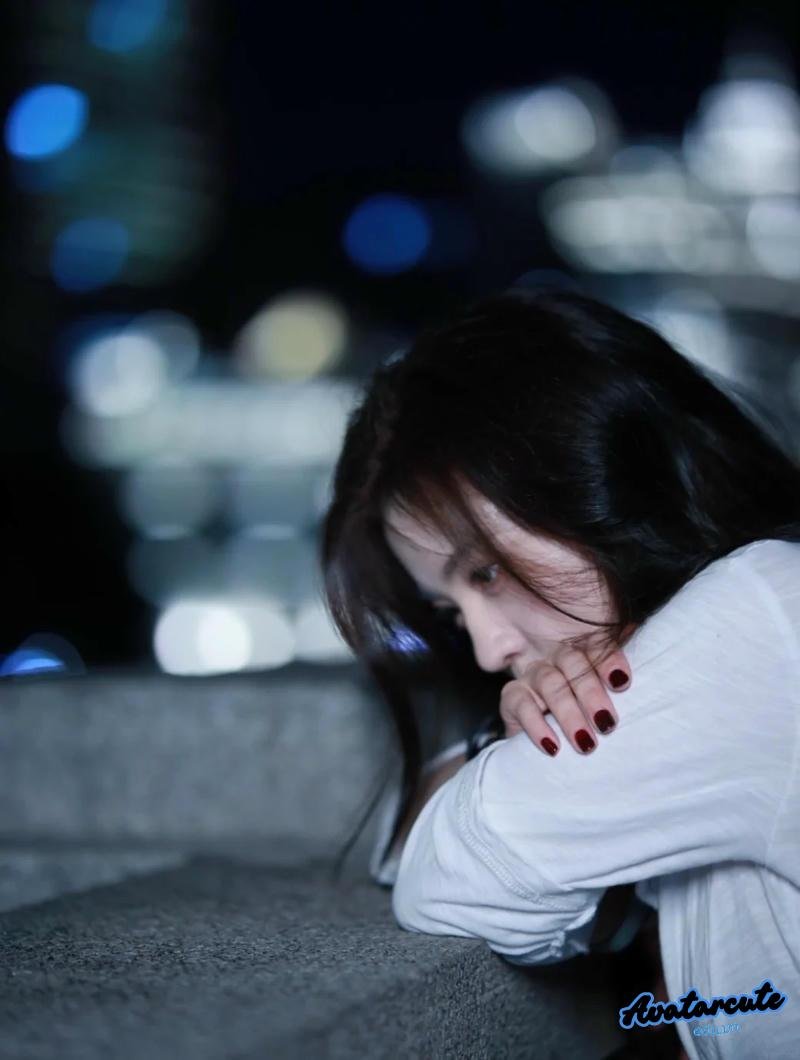 Khám phá avatar sad thu hút